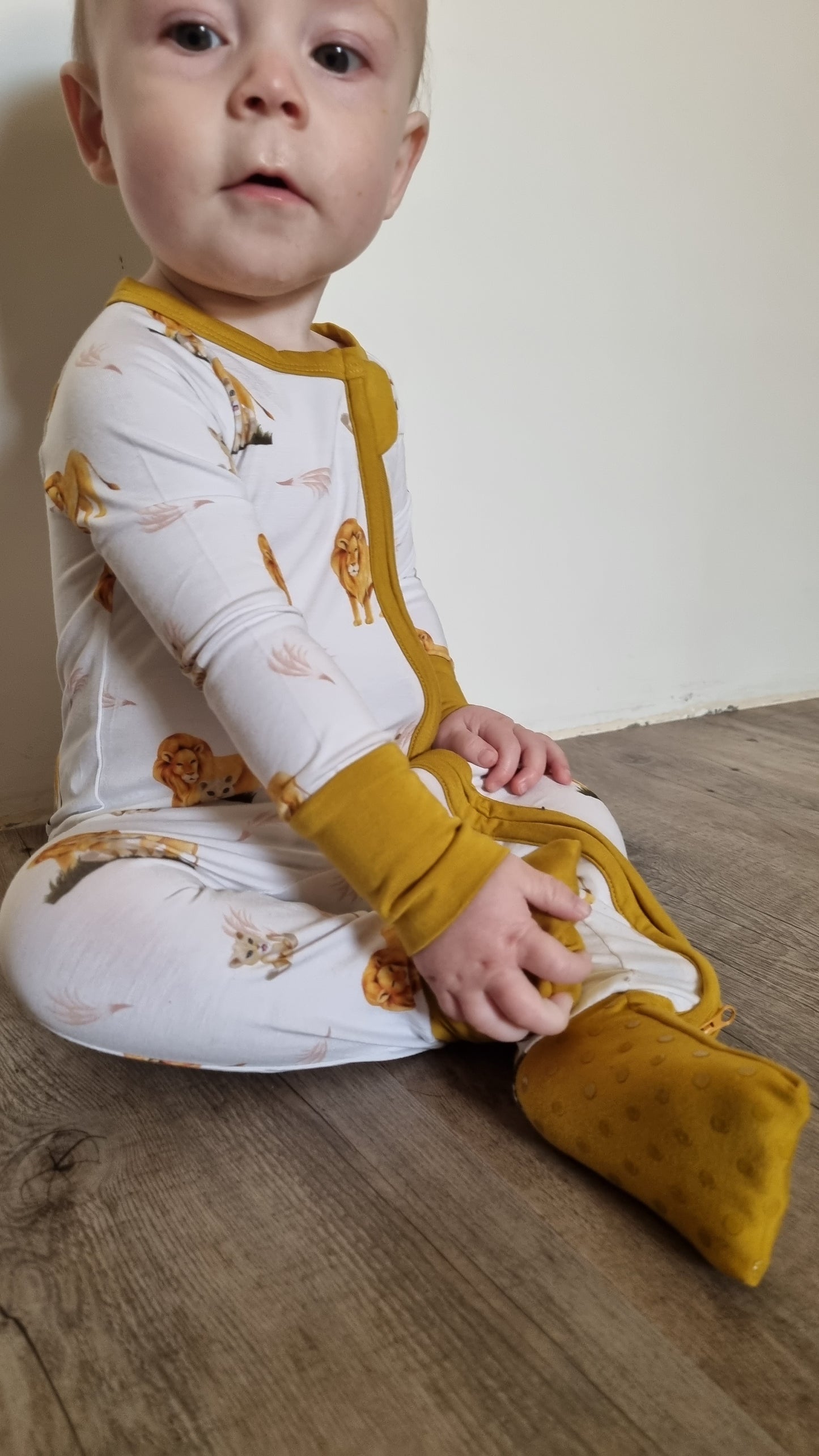 Bamboo Sleeper - Lion